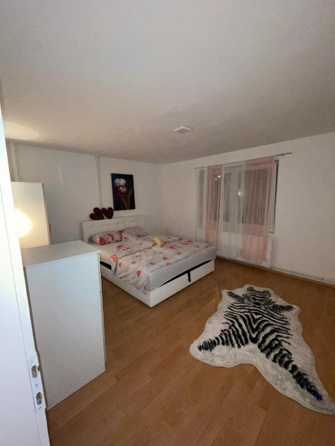Apartman City Lejlighed Tuzla Eksteriør billede