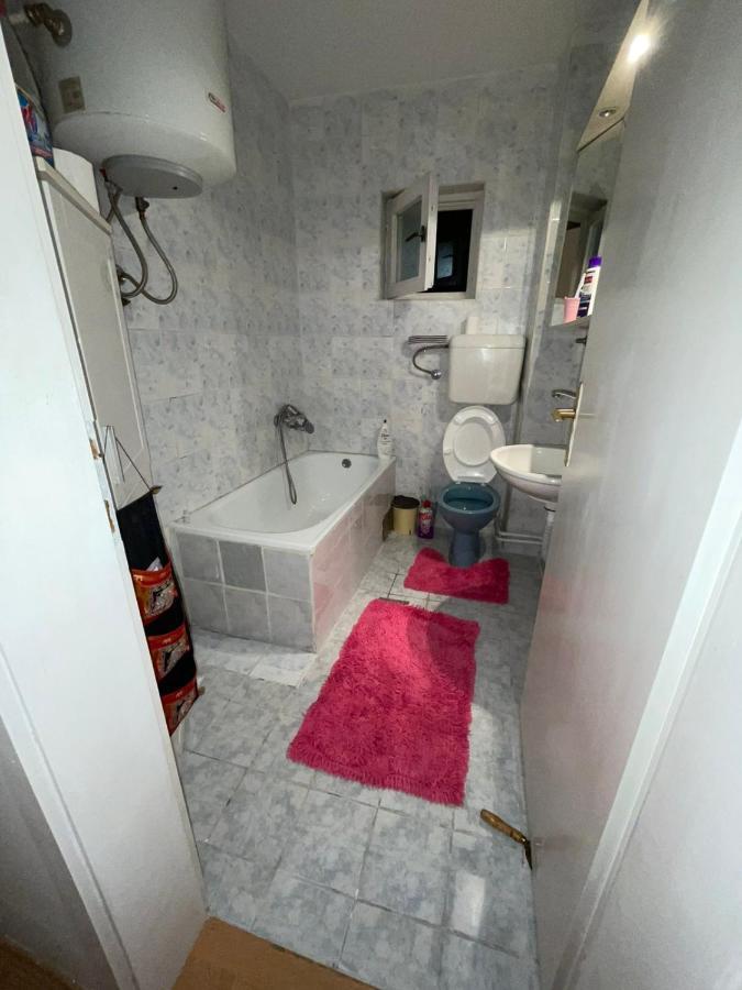 Apartman City Lejlighed Tuzla Eksteriør billede