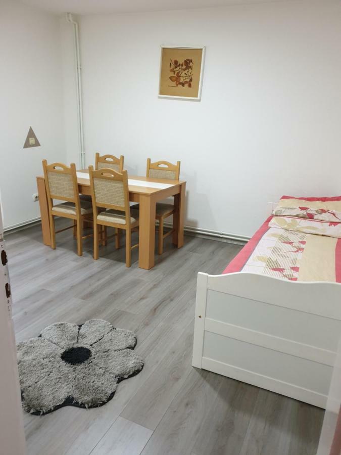 Apartman City Lejlighed Tuzla Eksteriør billede